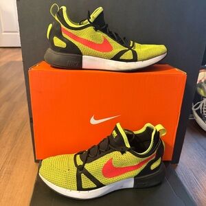 Men’s Nike Duel Racer Shoes Size 11